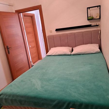 Appartamento Mateo Dugi Rat Esterno foto
