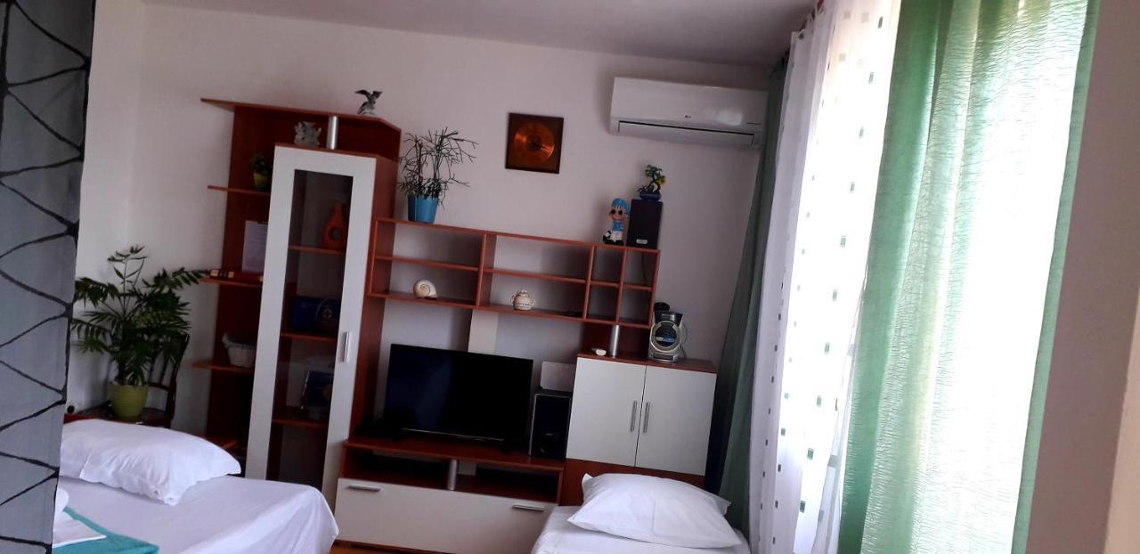 Appartamento Mateo Dugi Rat Esterno foto